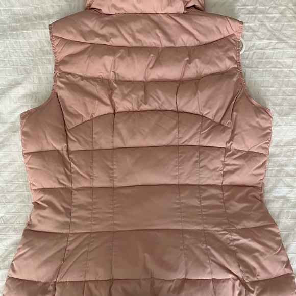 Calvin Klein Women's Sleeveless Puffer Jacket, Size - Medium, Color - Pink - Picture 4 of 4
